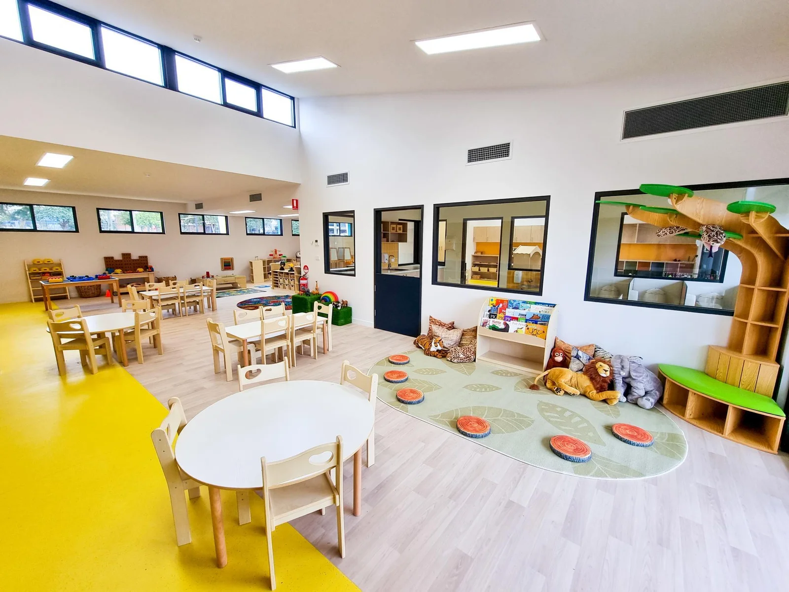 State-of-the-Art Kindergarten Classroom with Modern Amenities