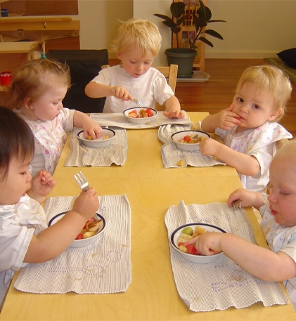 How to Set Up a Functional Daycare Room Feeding or Snack Area