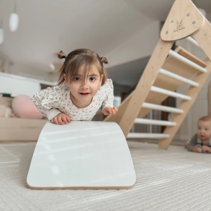 Comprendre les habiletés motrices perceptives pour les enfants d'âge préscolaire 11 Pratique de la poutre d'équilibre