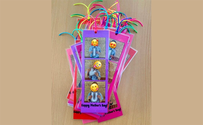 40 Best DIY Mothers Day Crafts for Kids(2025) 44 Compile Photos in a Bookmark