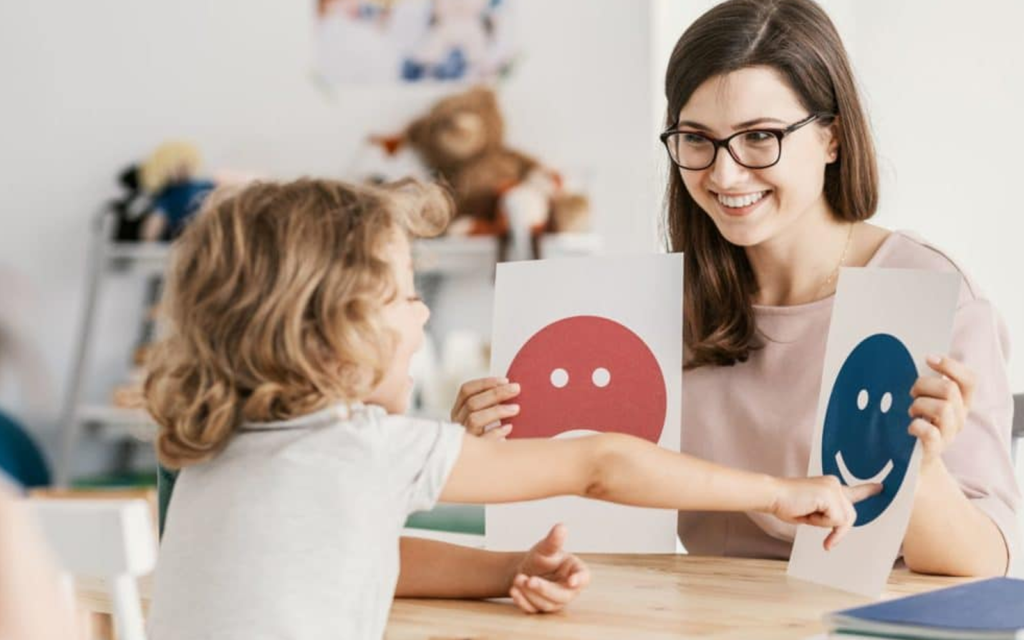 How to Teach Kids to Read? 3 Assisted Cognitive Development