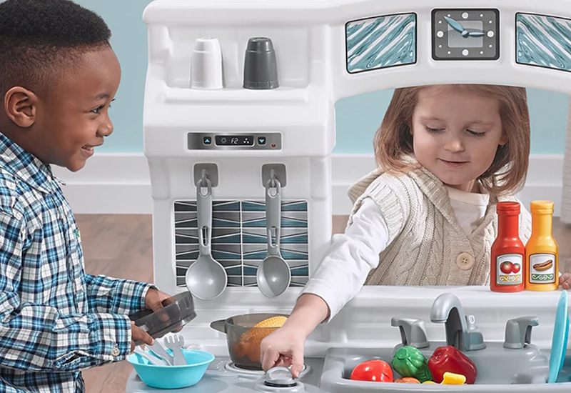 Unleashing Creativity: 70 Dramatic Play Ideas to Ignite Imagination in Children 5 Pretend Kitchens