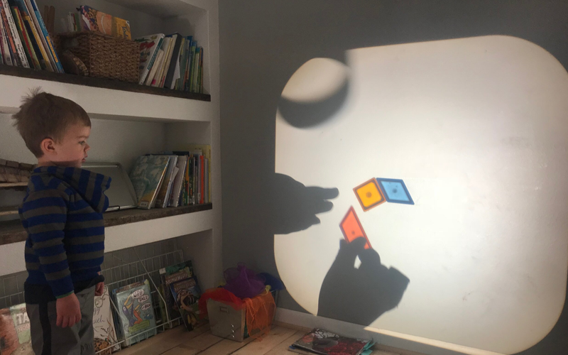 50 Rainy Day Activities for Kids That Inspire Indoor Fun 26 Reggio-Inspired Shadow Play