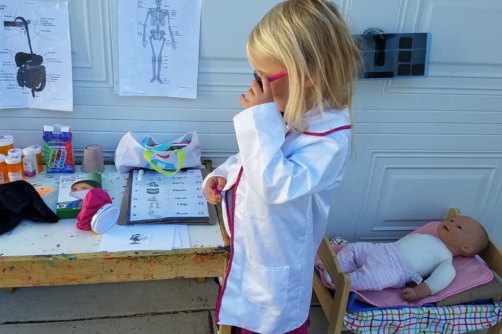 Understanding Emotional Development in Childhood 27 Dramatic Role Play