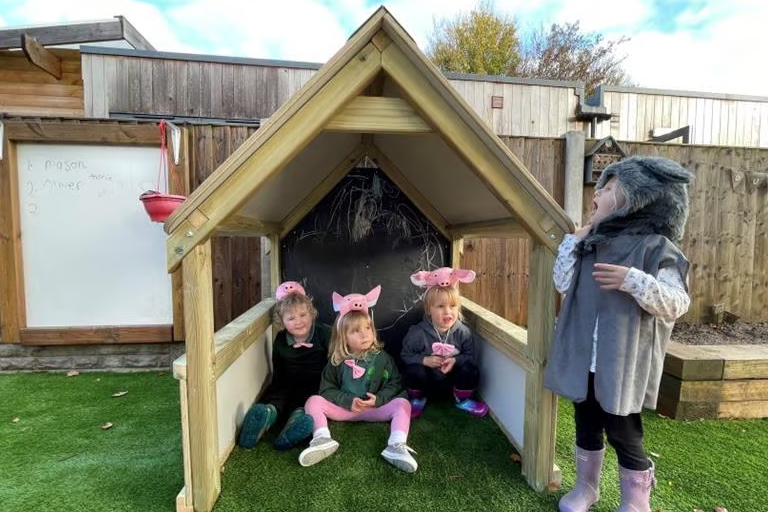 preschool outdoor Outdoor Role Play