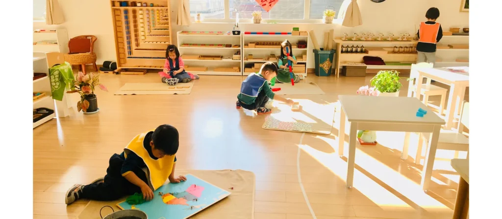 Waldorf vs Montessori: Which School Style Fits Your Family Best? 12 Montessori Classroom Environment Materials