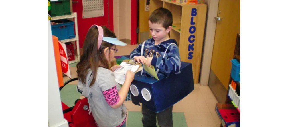 How to Bring Children’s Ideas Into the Dramatic Play Center